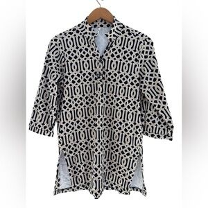 Lulu-B V-Neck Travel Tunic Geometric Black and beige pullover Top Shirt